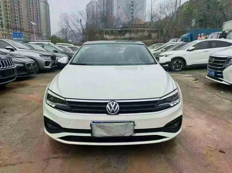 18年大众凌渡230风尚版