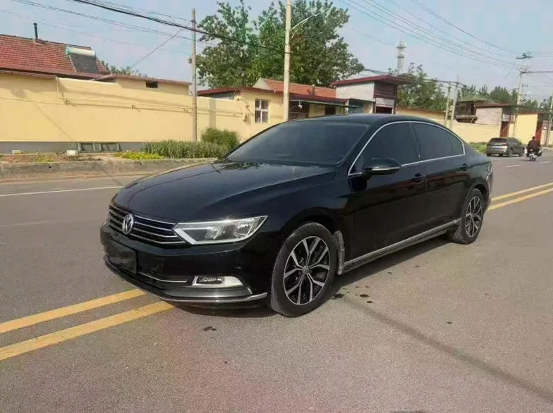 大众迈腾 正面外观三