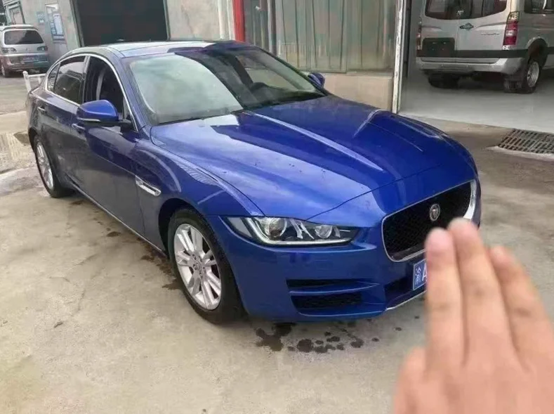 捷豹XEL 正面外观二