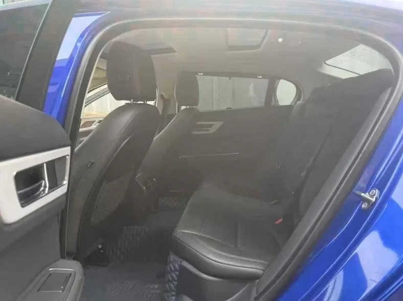 捷豹XEL 后面外观二