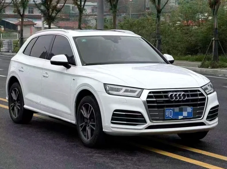 奥迪Q5 正面外观三