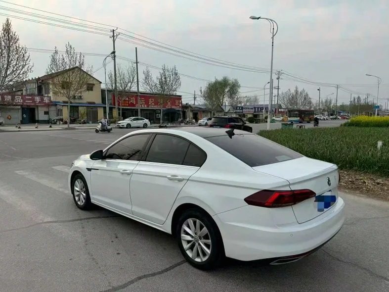 大众宝来 内饰前排