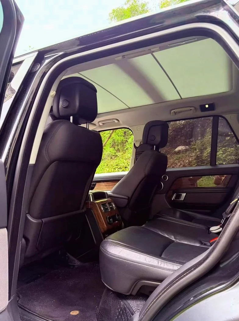 路虎揽胜行政 后面外观一