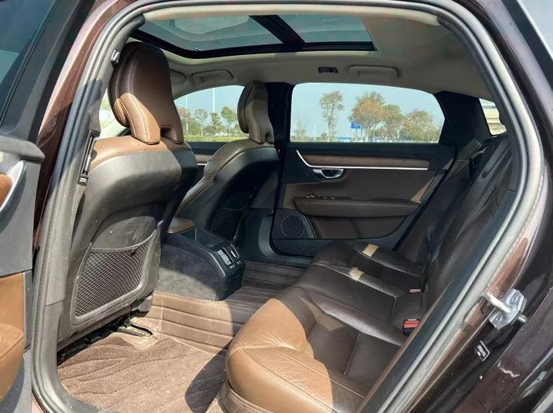 沃尔沃S90 后面外观二