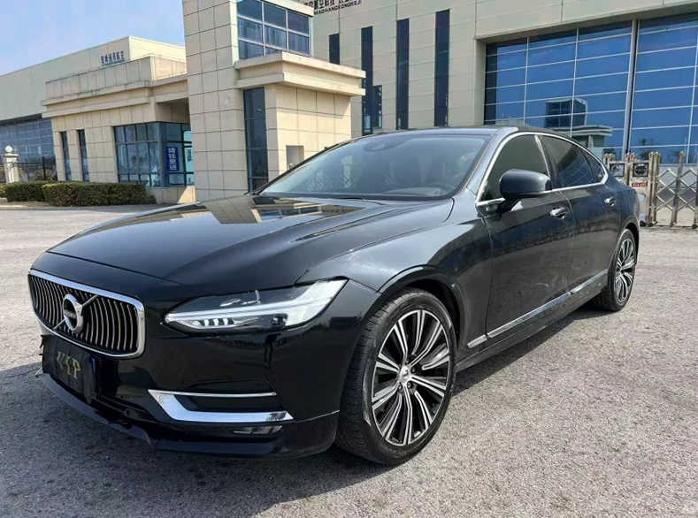 沃尔沃S90 正面外观三