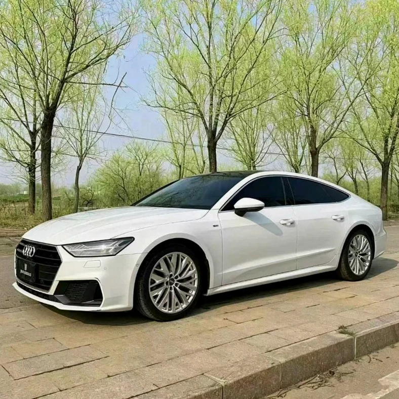 奥迪A7L 正面外观三