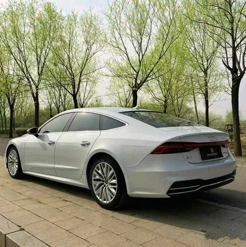 奥迪A7L 后面外观二