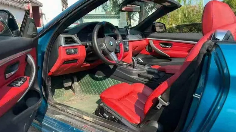 宝马4系 后面外观一