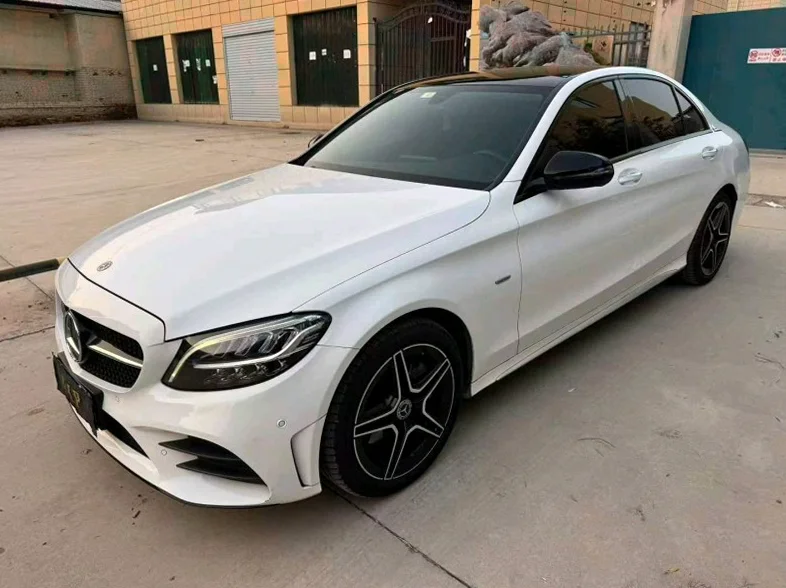 奔驰C 正面外观三