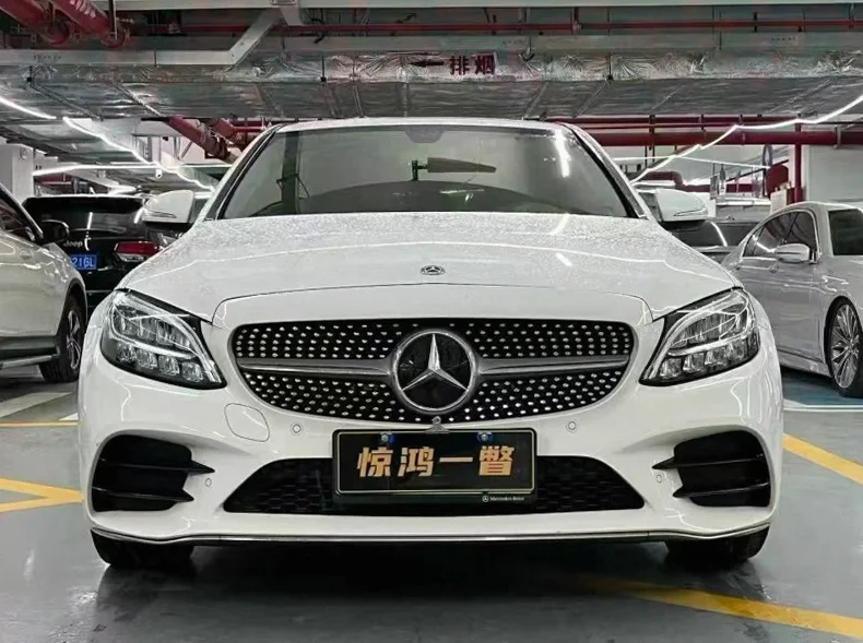 20年奔驰C200L时尚运动版