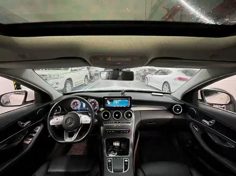 奔驰C 后面外观二