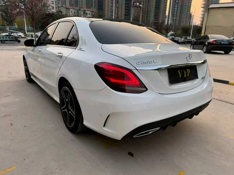 奔驰C 内饰后排