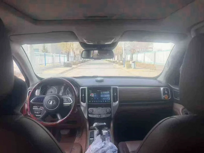 长城汽车炮 后面外观一