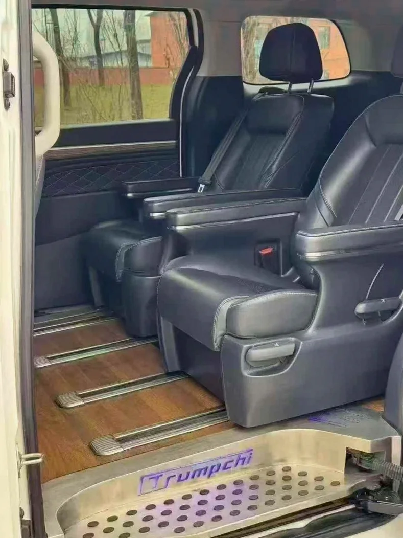 传祺M8 后面外观三