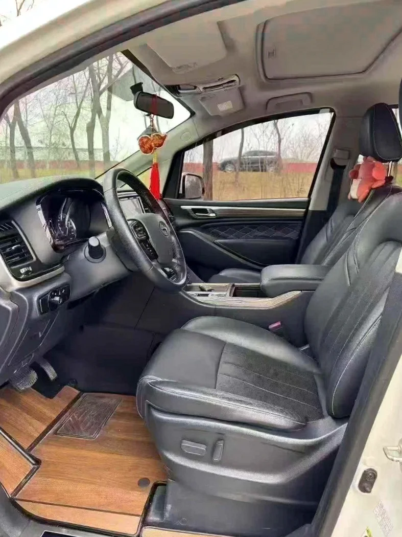 传祺M8 后面外观二