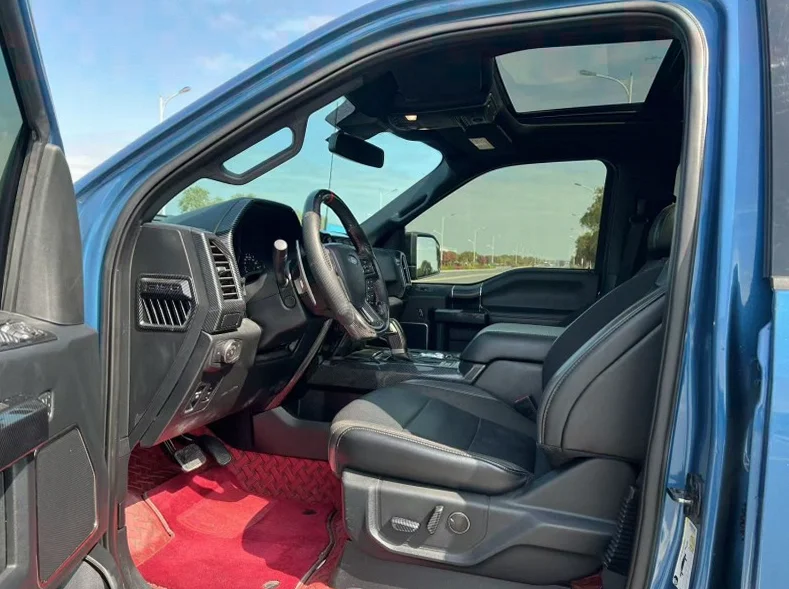 福特猛禽 内饰后排