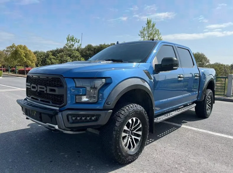 福特猛禽 正面外观二