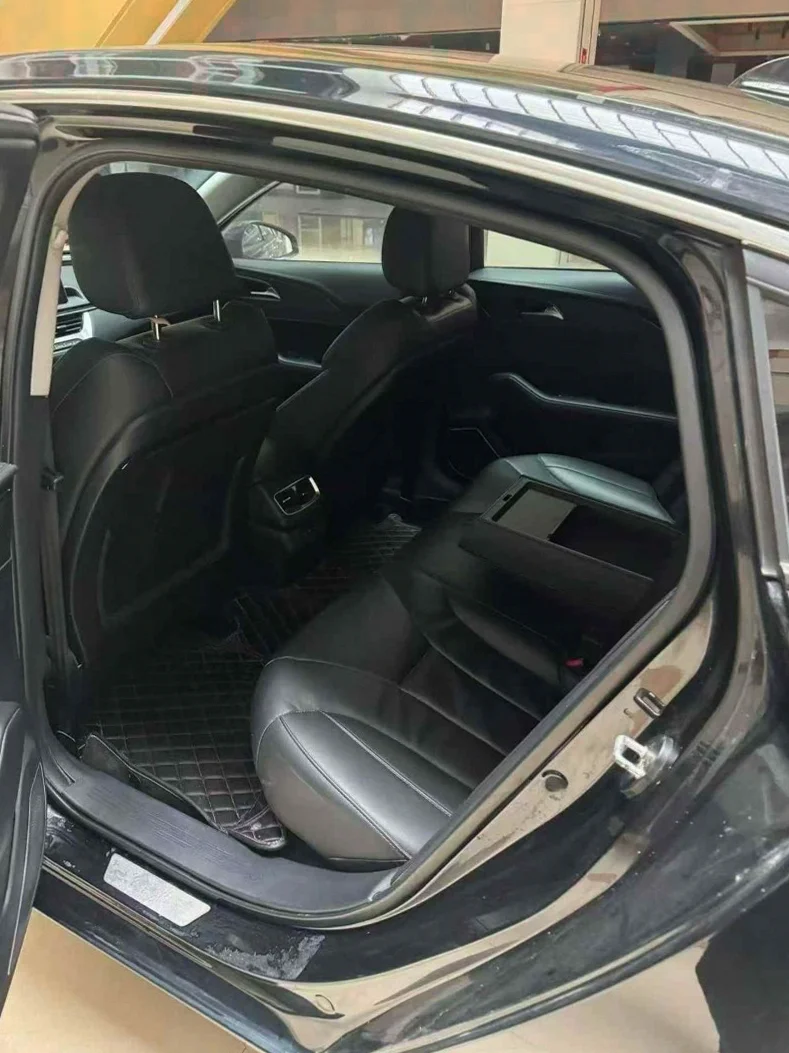 红旗H5 后面外观三