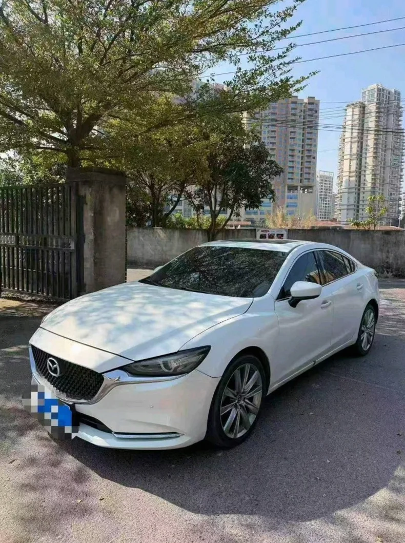 马自达阿特兹 后面外观二