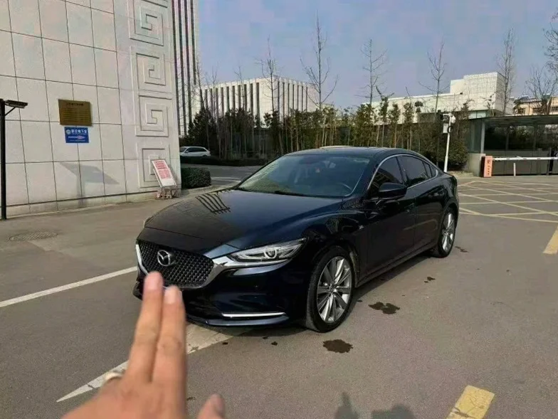 马自达阿特兹 正面外观二