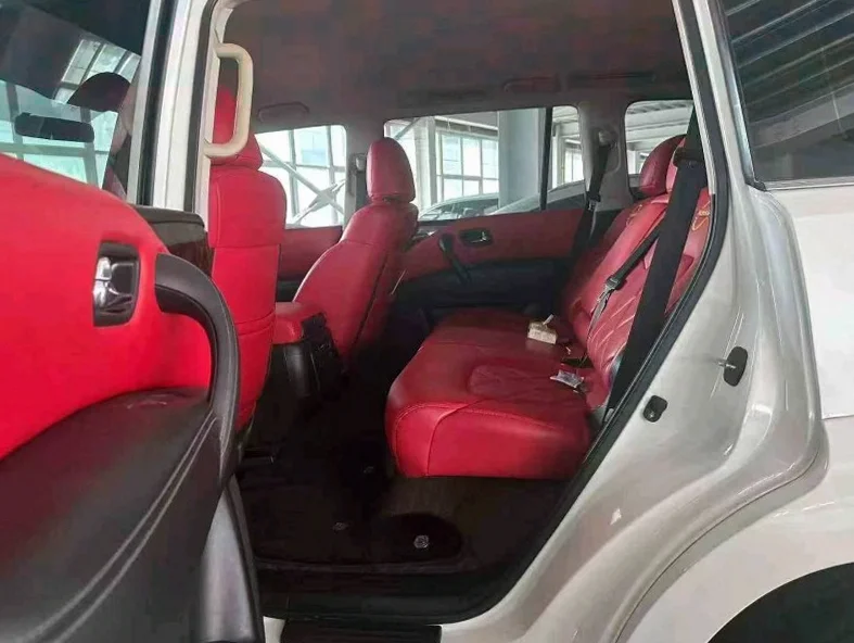 日产途乐 后面外观二