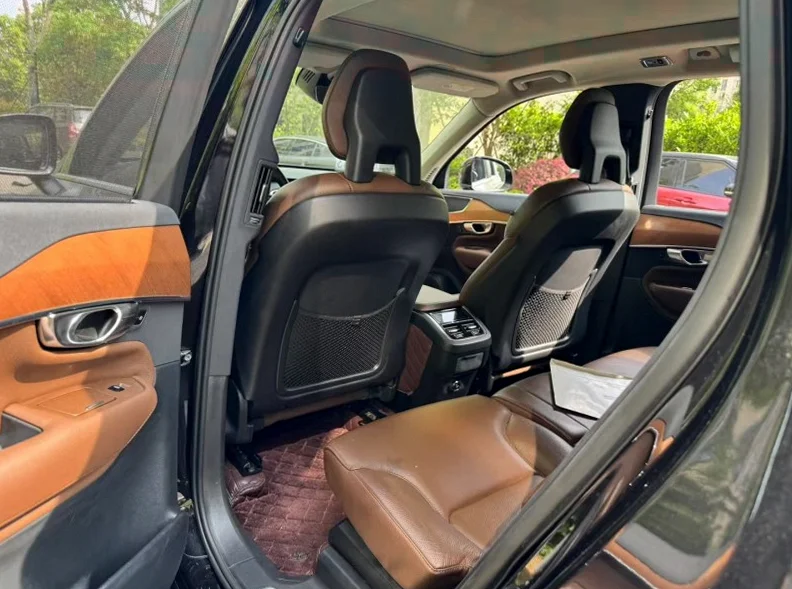 沃尔沃XC90 内饰前排