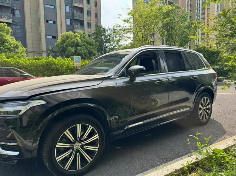 沃尔沃XC90 正面外观二
