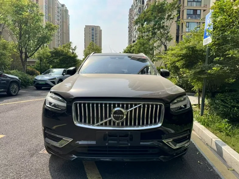 20年沃尔沃XC90 T6智雅豪华版7座四驱