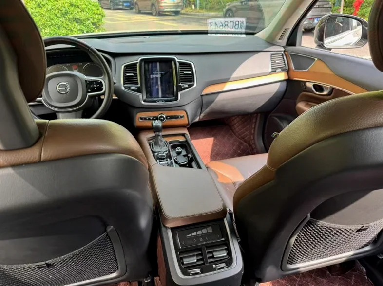 沃尔沃XC90 后面外观一