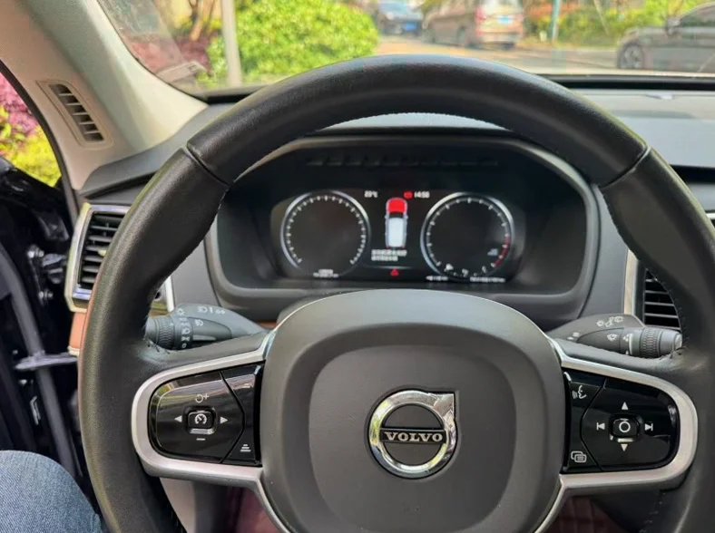 沃尔沃XC90 内饰后排