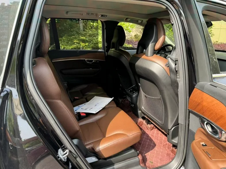 沃尔沃XC90 后面外观三