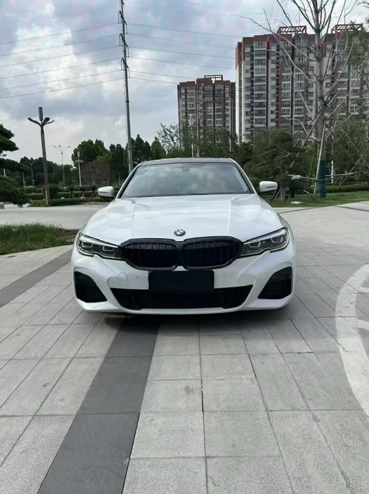 21年宝马320Li长轴版