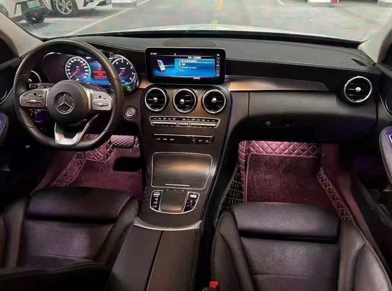 奔驰C 后面外观二