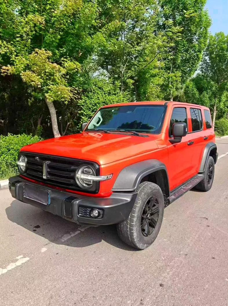 长城汽车坦克 正面外观三