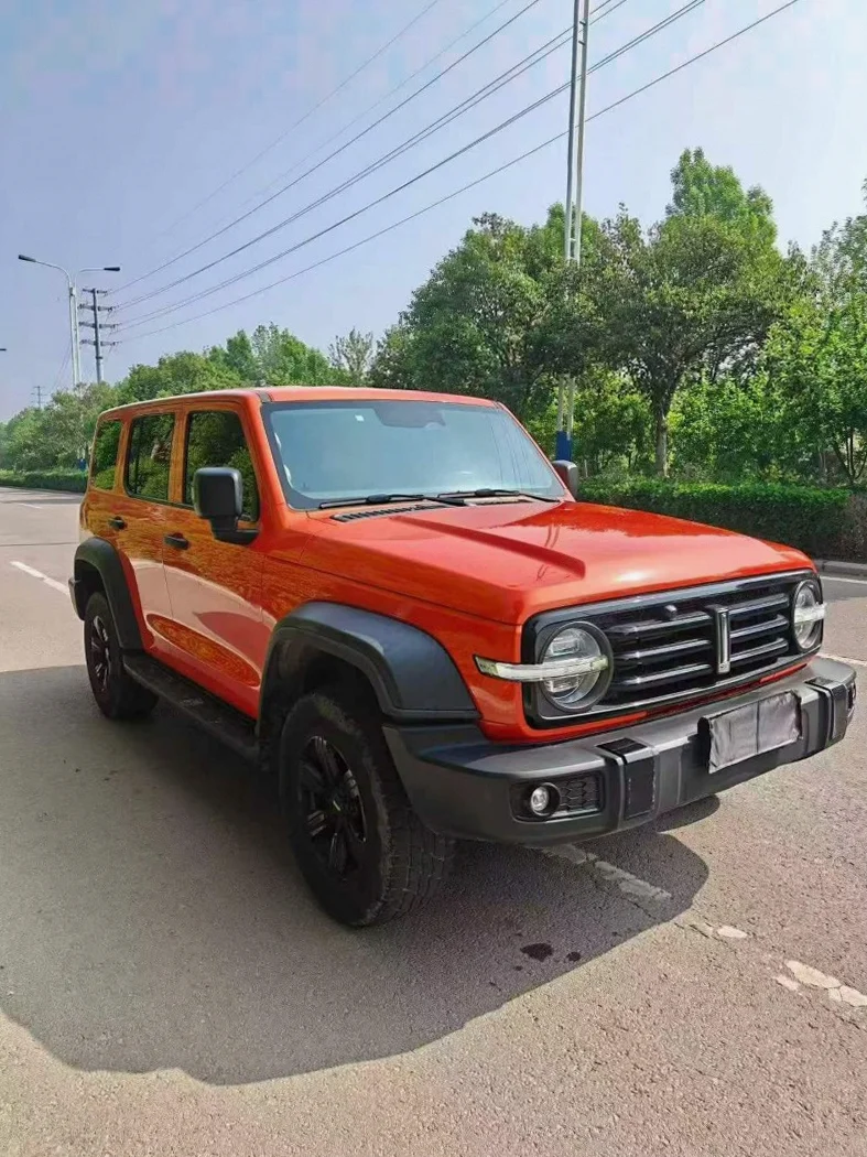 长城汽车坦克 正面外观二