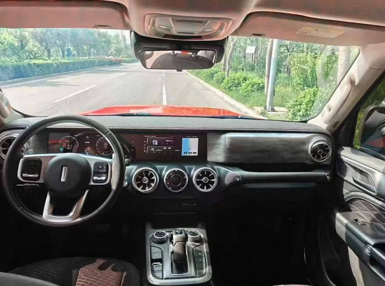 长城汽车坦克 后面外观二