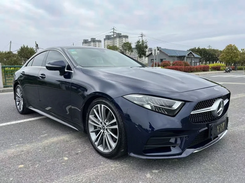 奔驰CLS 后面外观二