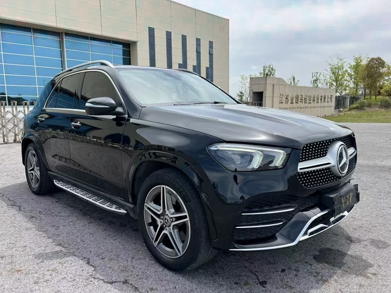 奔驰GLE 正面外观二