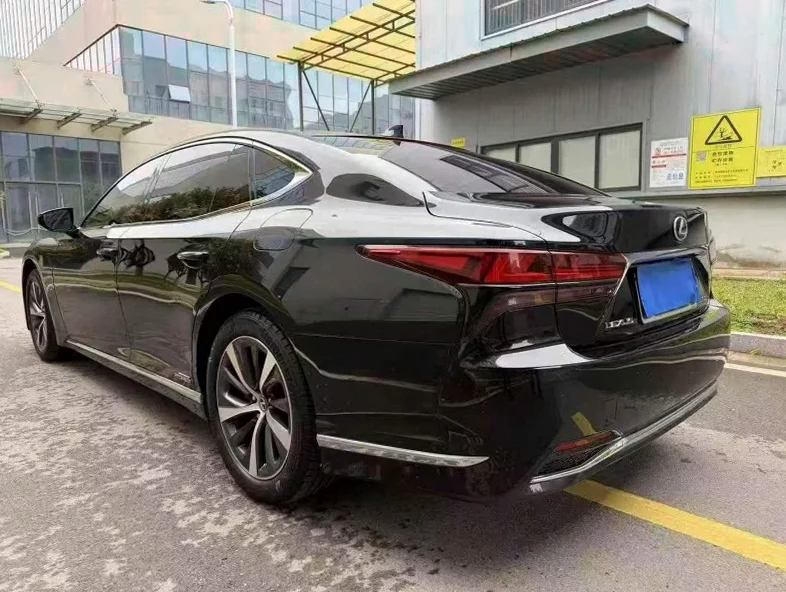 雷克萨斯LS 内饰前排