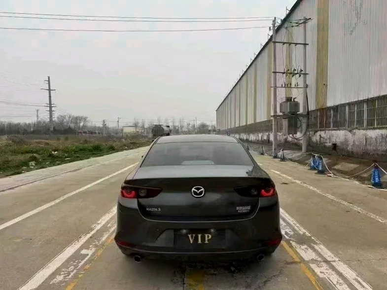 马自达昂克赛拉 驾驶室