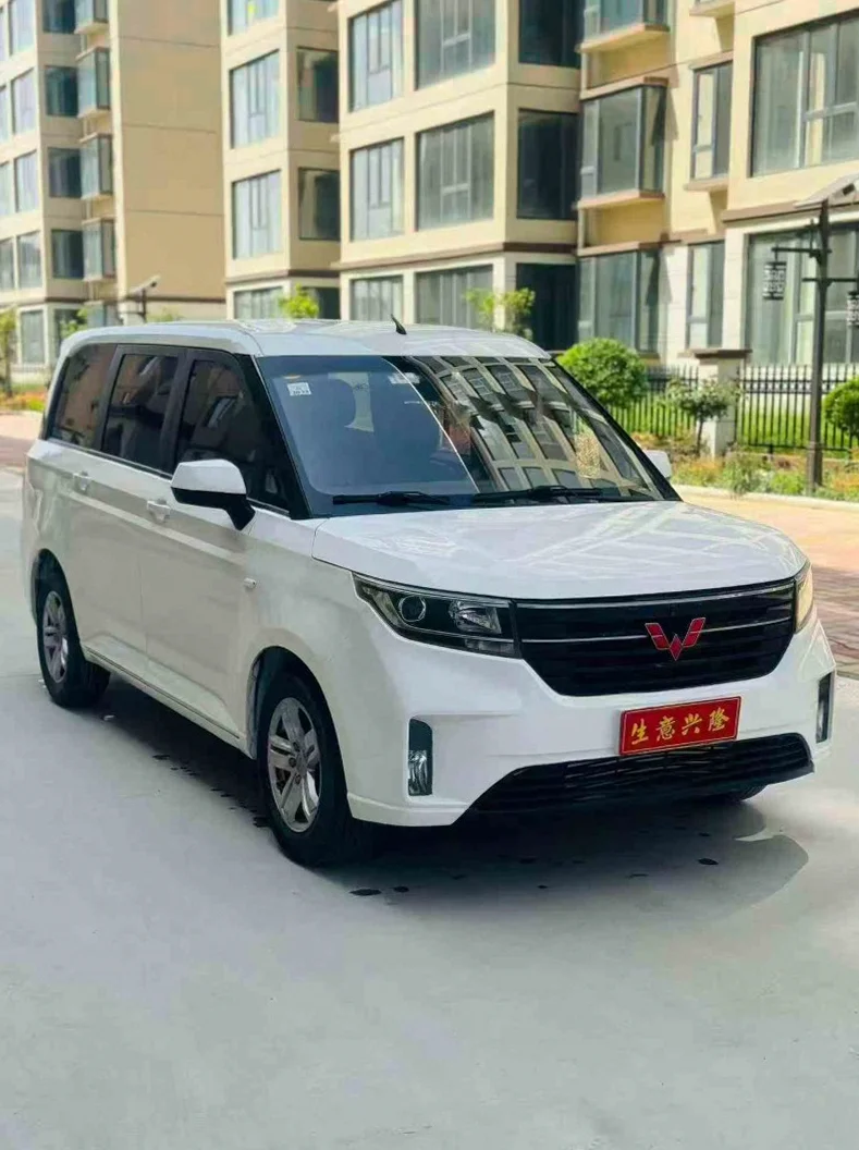 五菱汽车宏光 正面外观三