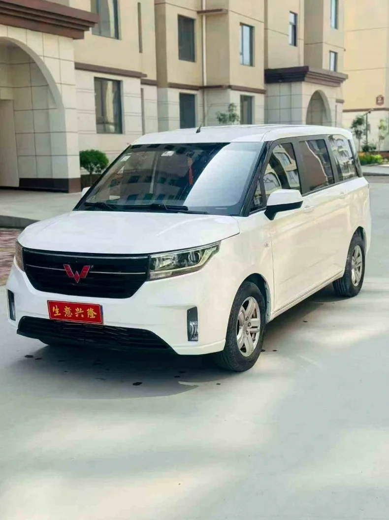 五菱汽车宏光 正面外观二