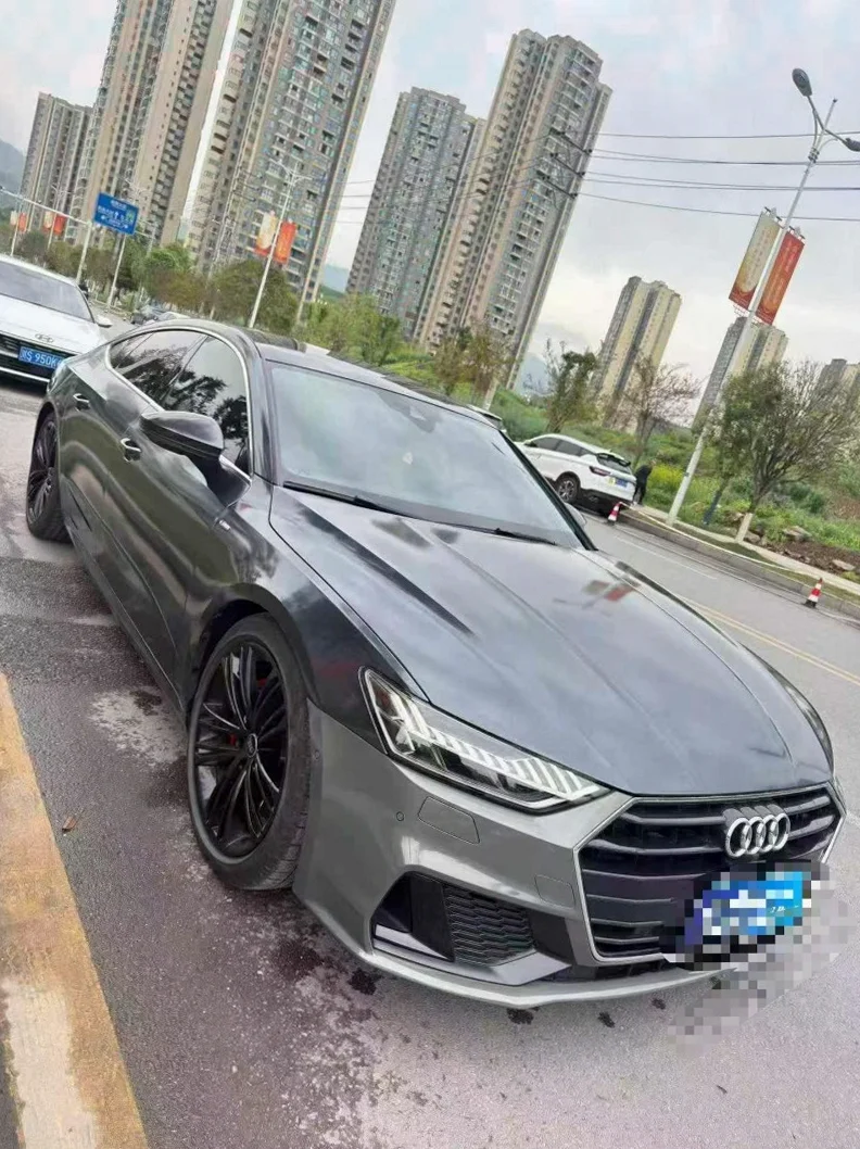 奥迪A7L 正面外观二