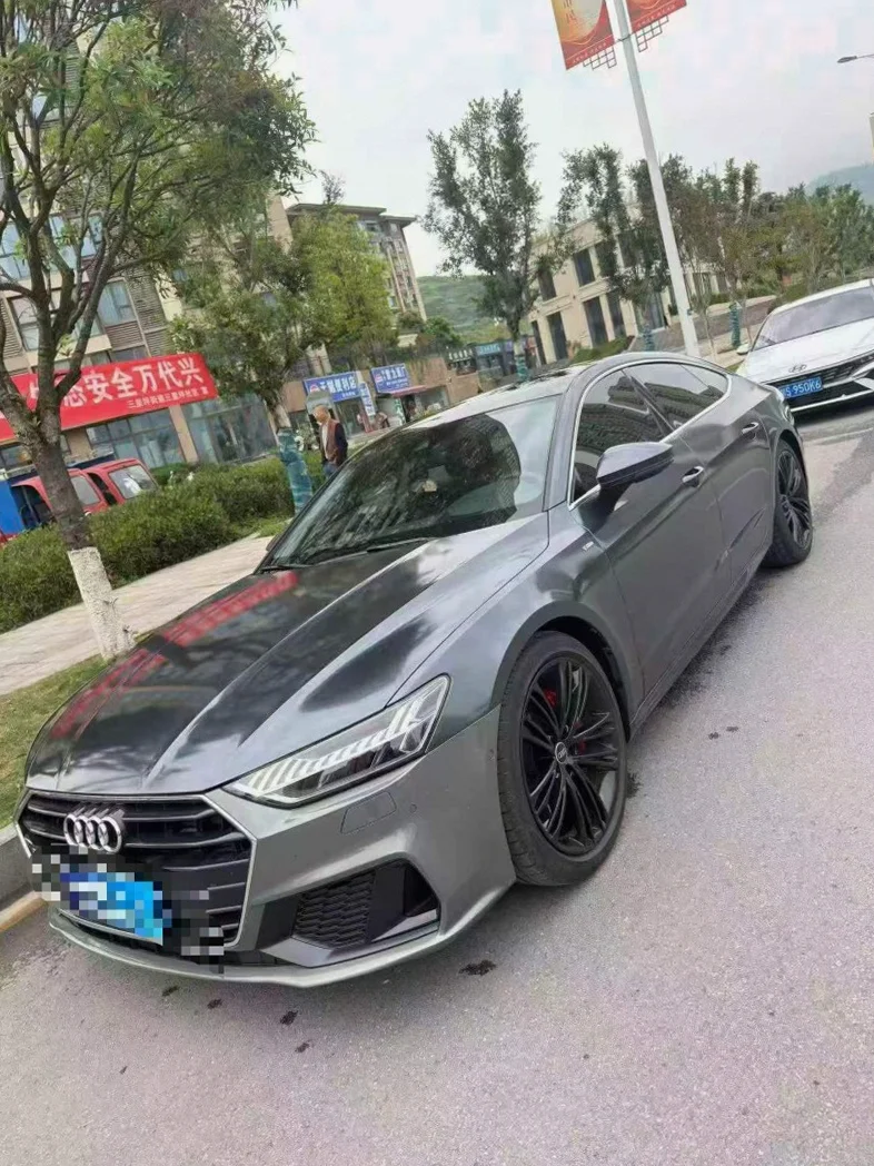 奥迪A7L 正面外观三