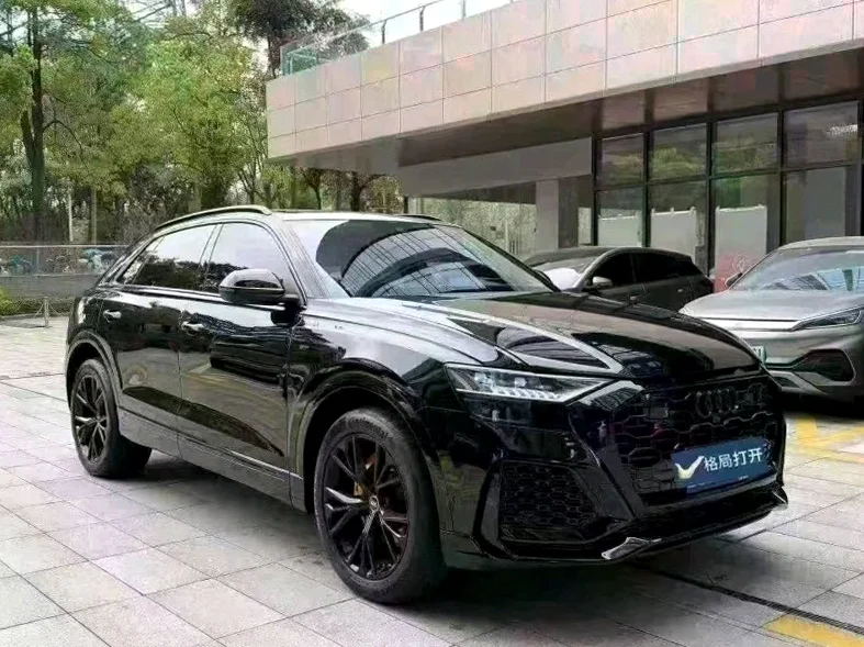 奥迪Q8 正面外观二