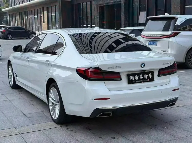 宝马5系 内饰后排