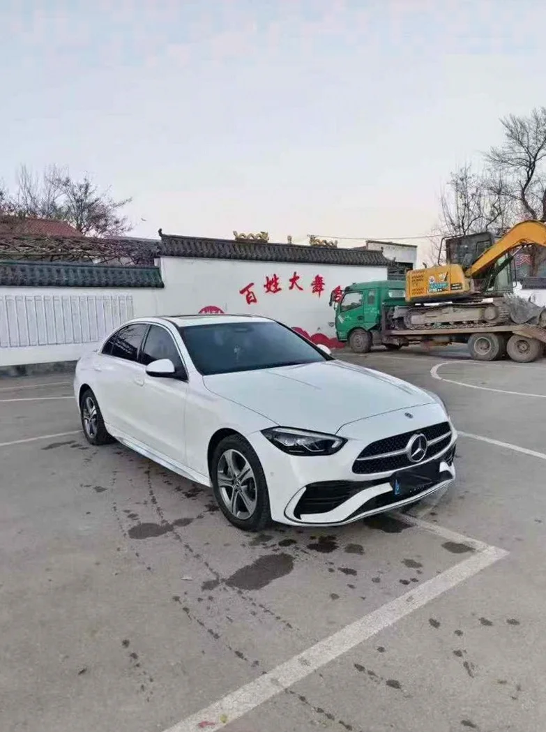 奔驰C 正面外观三