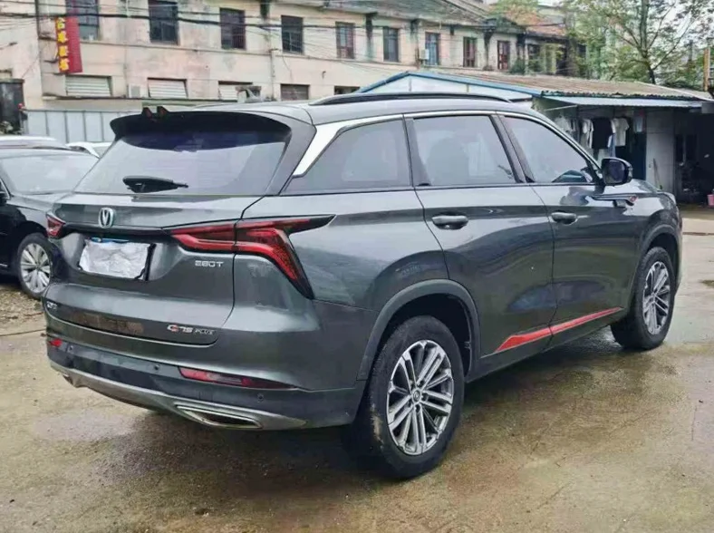 长安汽车CS75 内饰前排