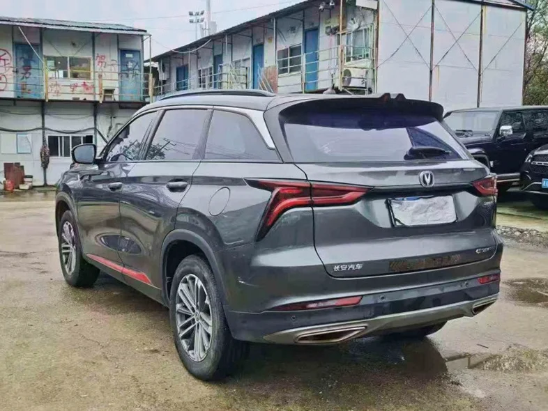 长安汽车CS75 内饰后排