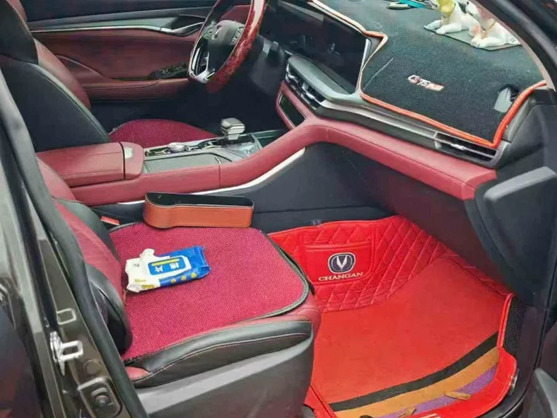 长安汽车CS75 后面外观一